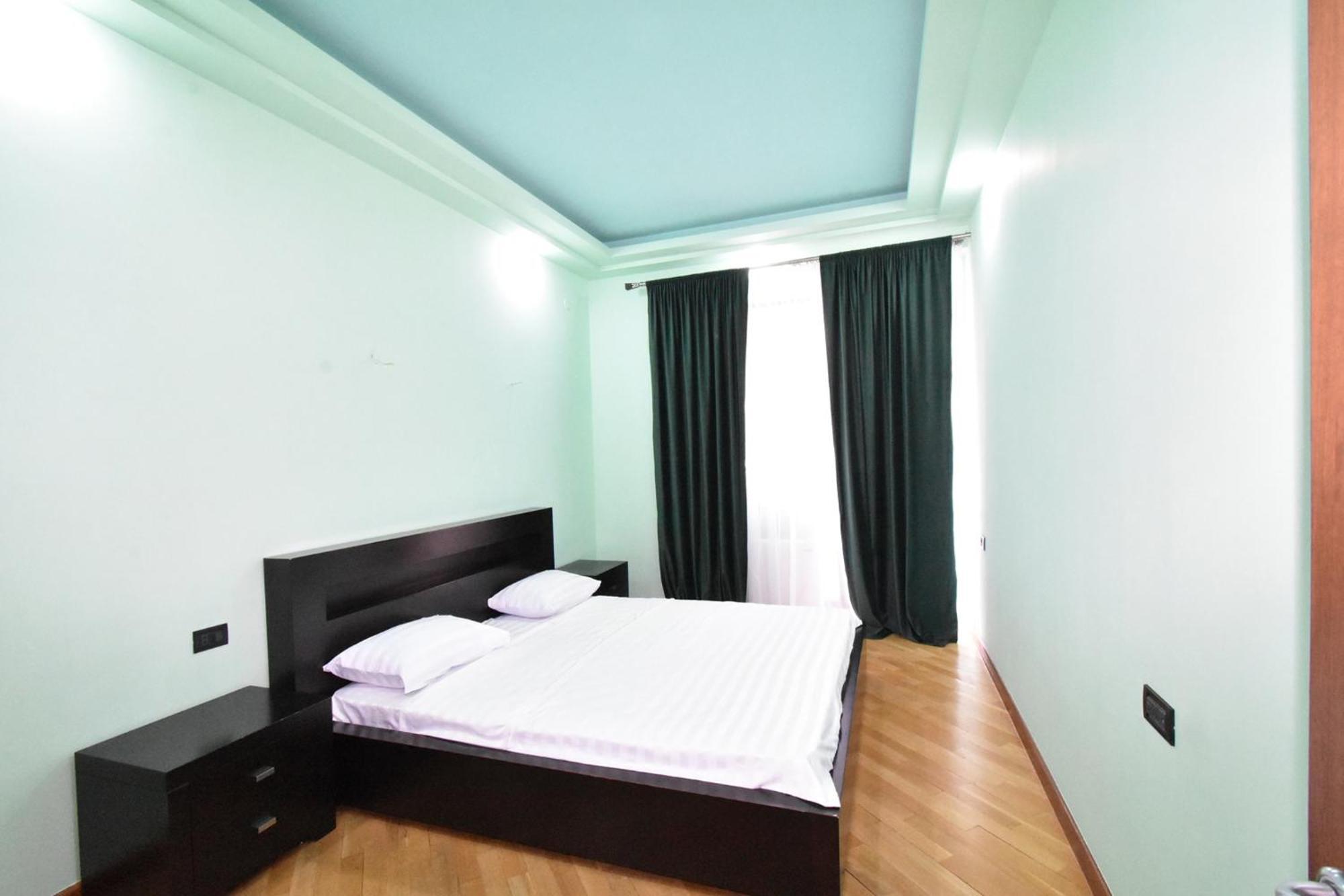 Amiryan Street, 3 Bedrooms Grand And Sunny Apartmet Am2711 Jerevan Buitenkant foto